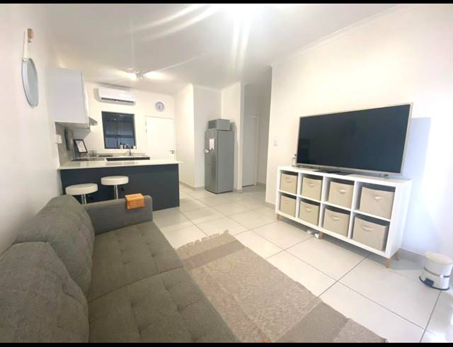 2 BEDROOM APARTMENT FOR SALE IN UMHLANGA CENTRAL